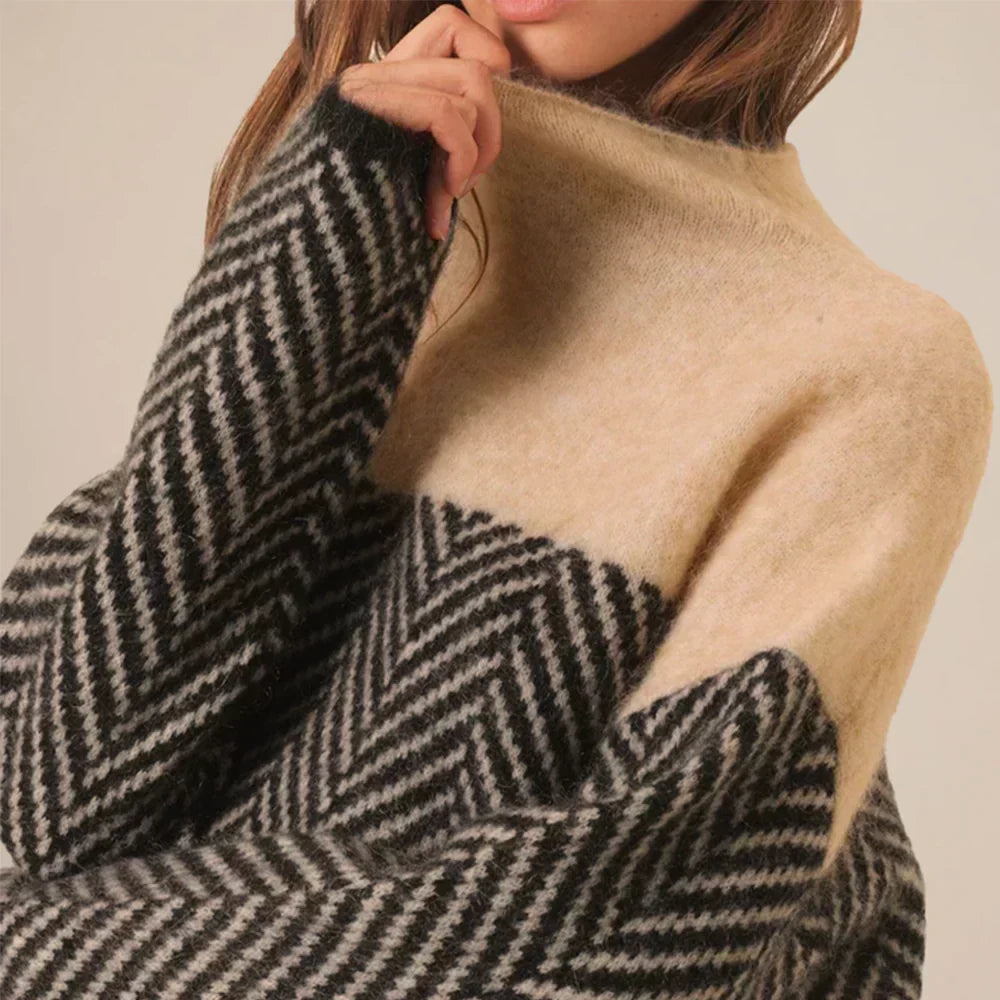 Paula | turtleneck sweater