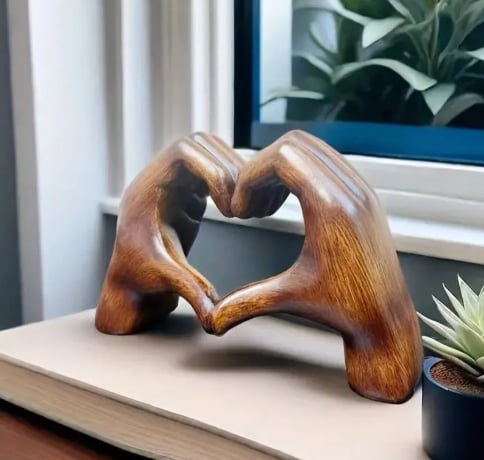 Heart Statue | Symbol of Love and Elegance