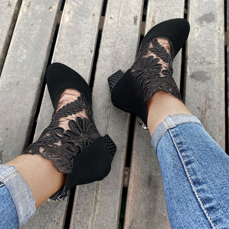 Amber | Elegant Lace High Heels